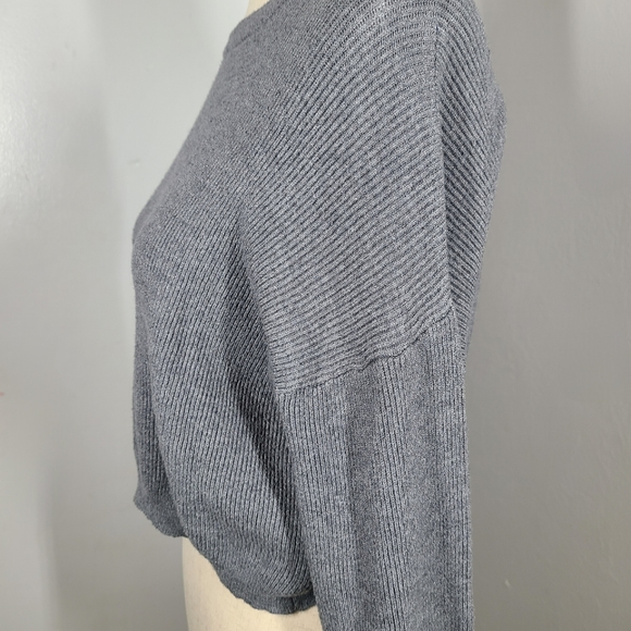 L. A. Hearts Cropped Crew Neck Sweater Size Medium - Picture 3 of 9